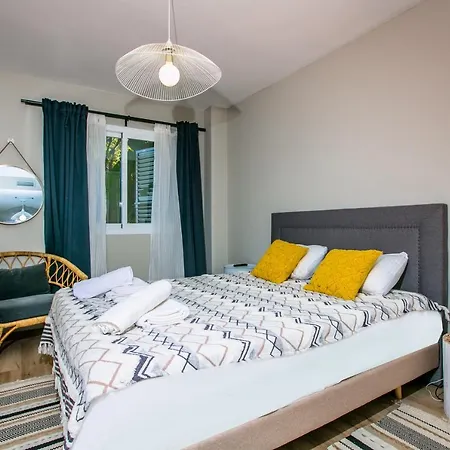 Dadidu Apartment